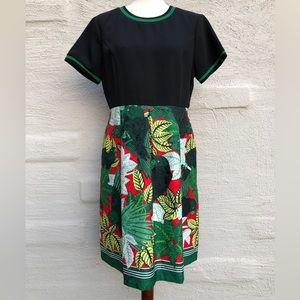 Hue Pleated Short Sleeve Parrot Dress, Lined w/ Zipper in Back. Size- XL